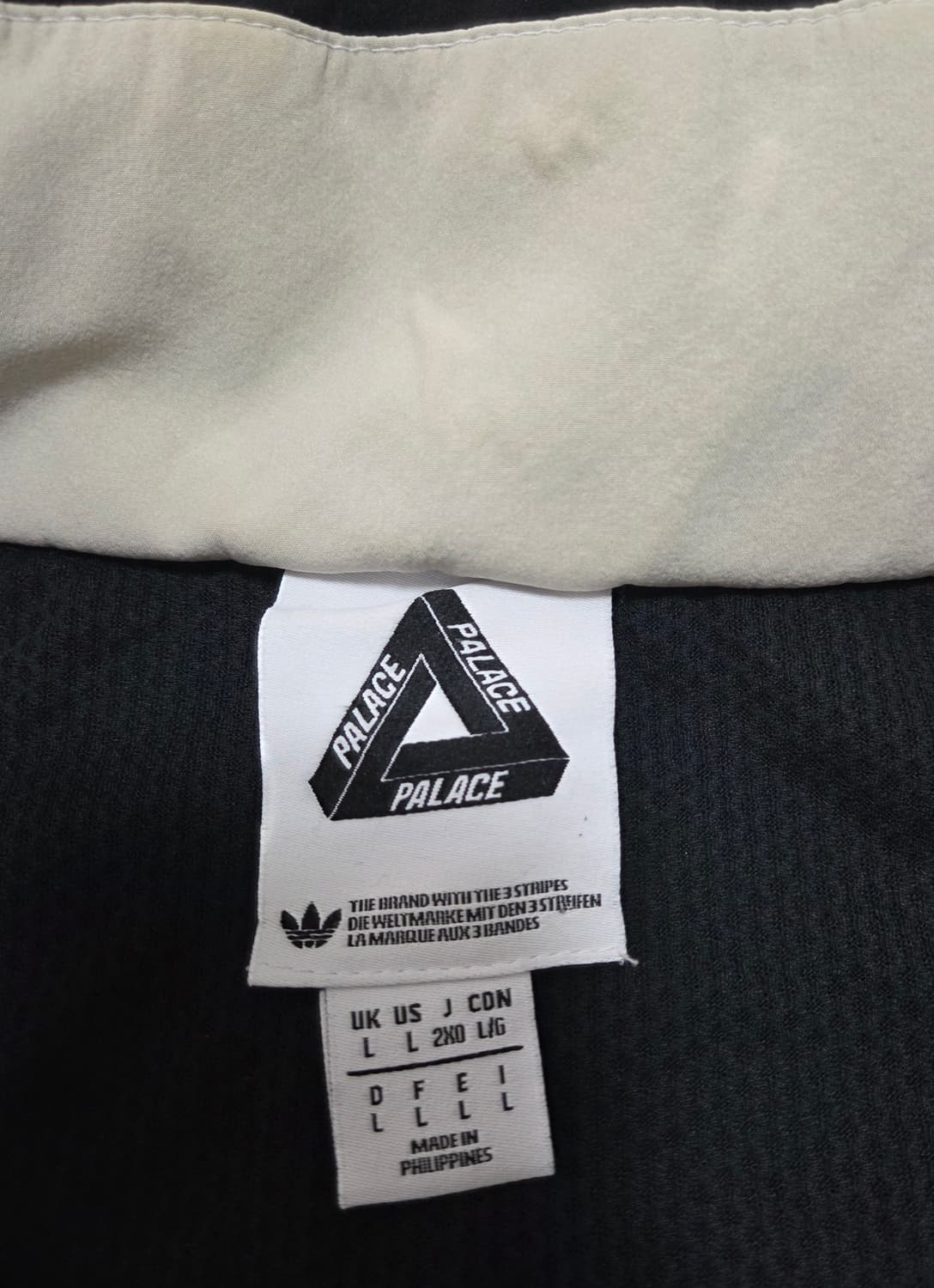 팔라스 X 아디다스 하프 집업 상품이미지5