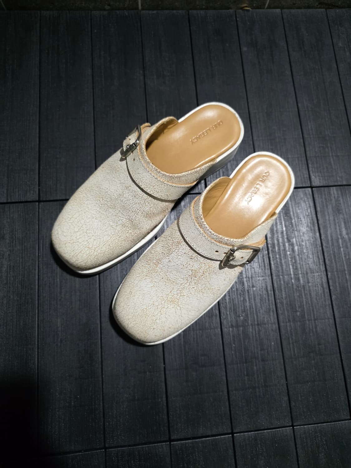 아워레가시 카미온 뮬 화이트 크랙 42 상품이미지1