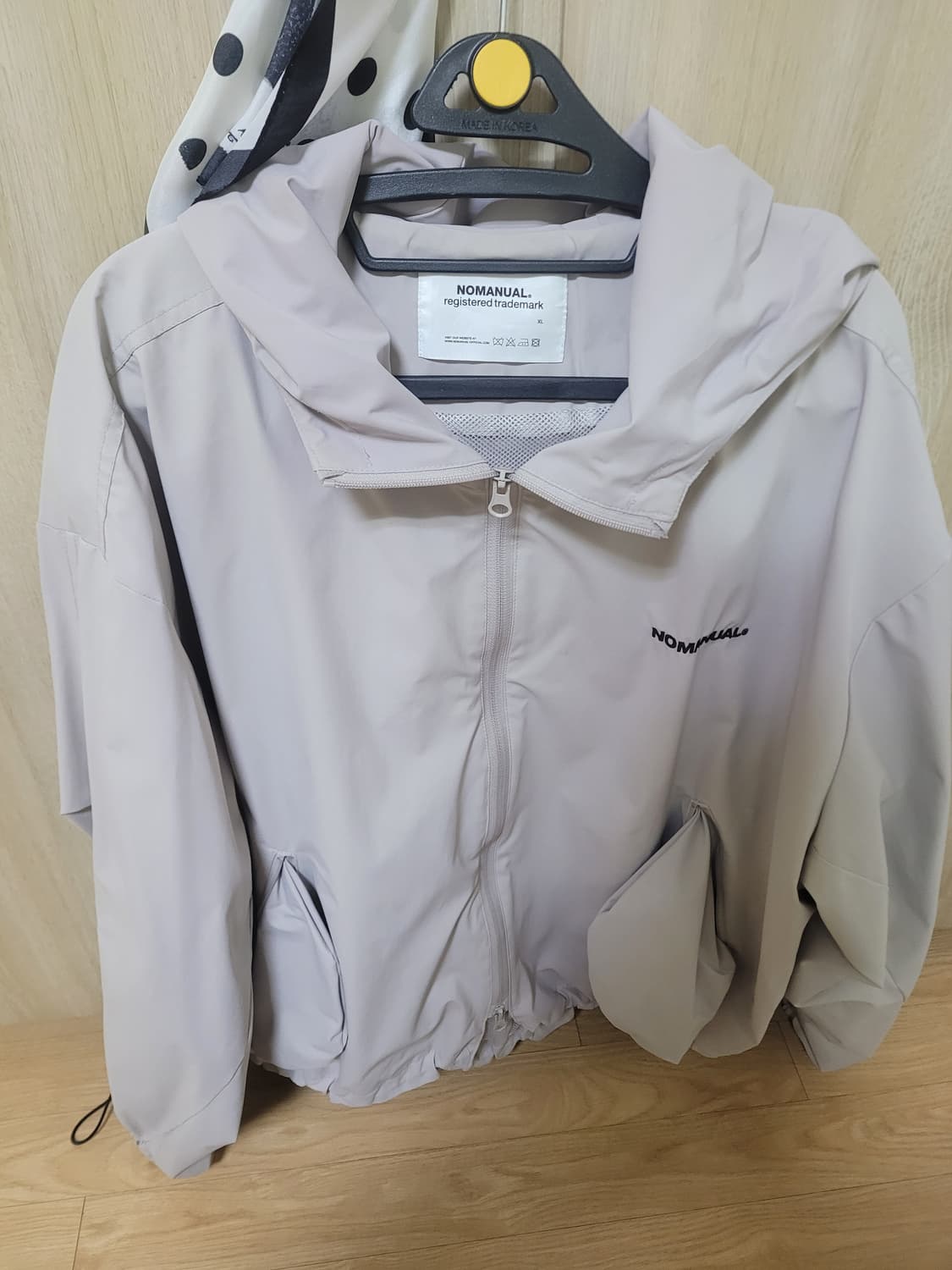 노메뉴얼 바람막이 상품이미지1