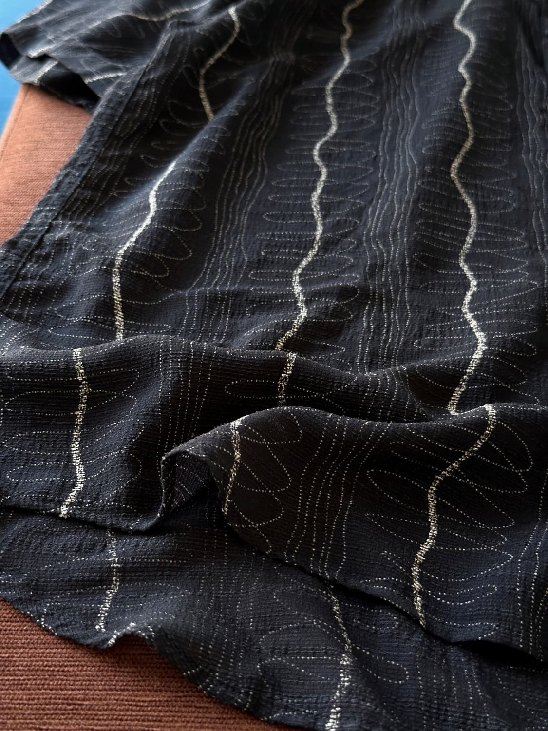 Irregularity pattern sheer fabric shirt 상품이미지9