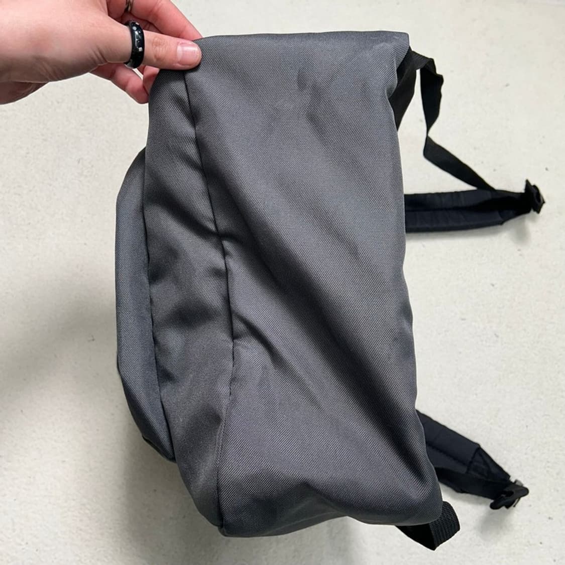 잔스포츠 슈퍼브레이크 백팩 포지 그레이 상품이미지3