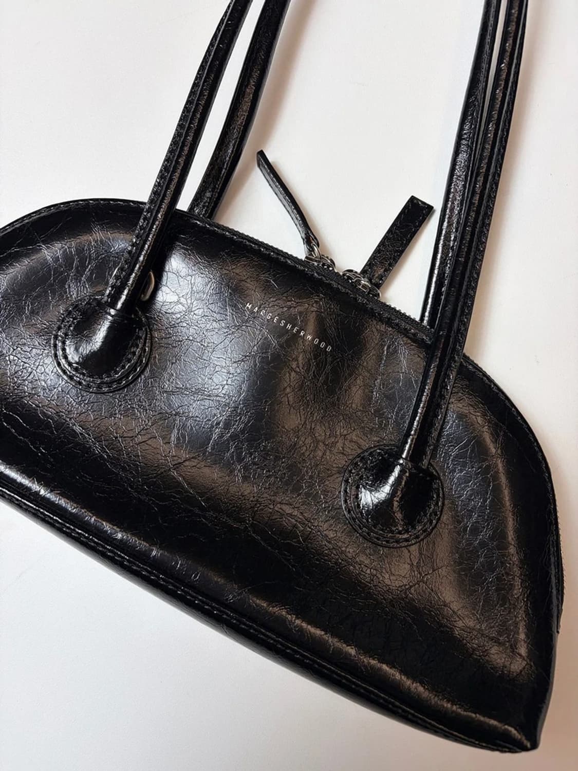 마지셔우드 MARGE SHERWOOD 베셋 크링클 숄더백 Q1497 상품이미지3