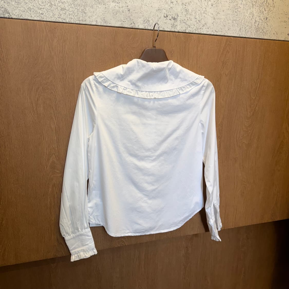 빈티지 긴팔 셔츠 라운드 빅 카라 러플 디테일 레귤러핏 화이트 상품이미지2