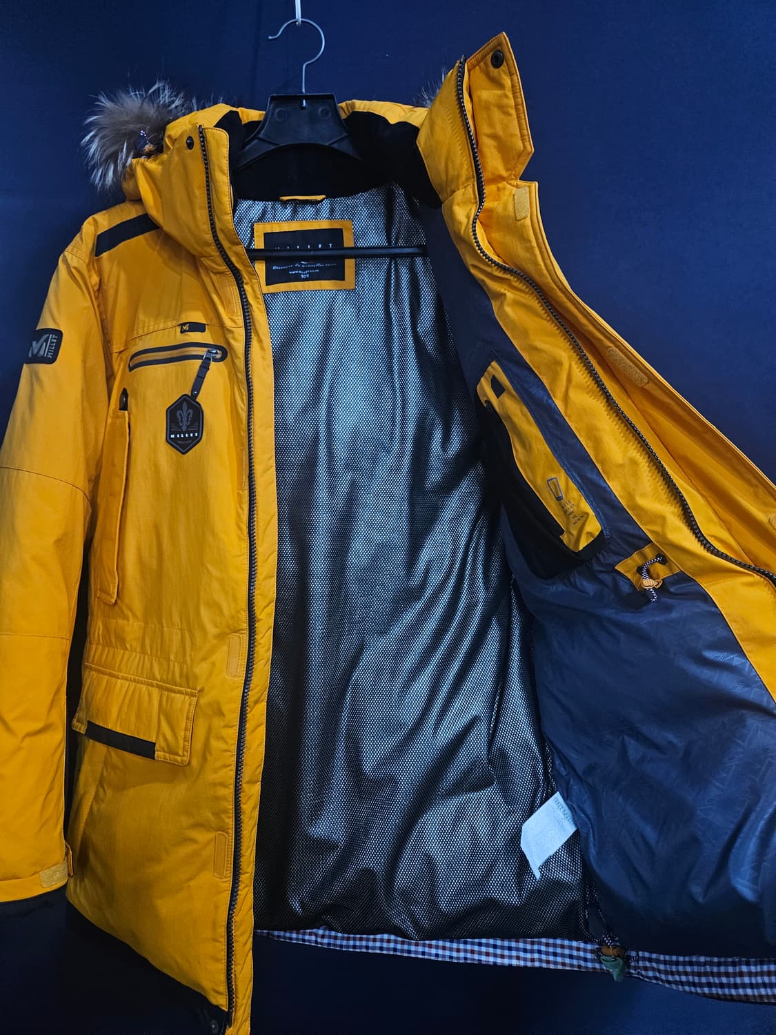 밀레 윈드스토퍼 옐로우 남성 105 구스다운 대장급 패딩  상품이미지8