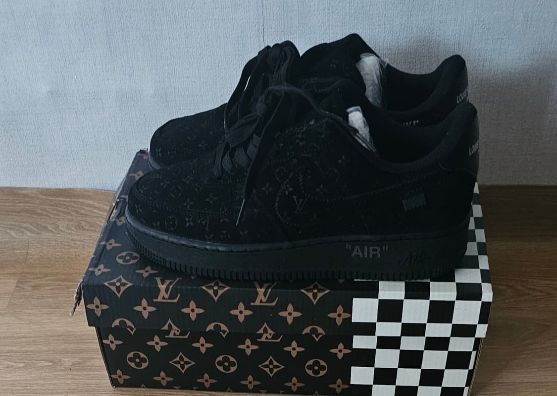 루이비통 나이키 에어 포스1 버질아블로260사이즈새상품미개봉 상품이미지1