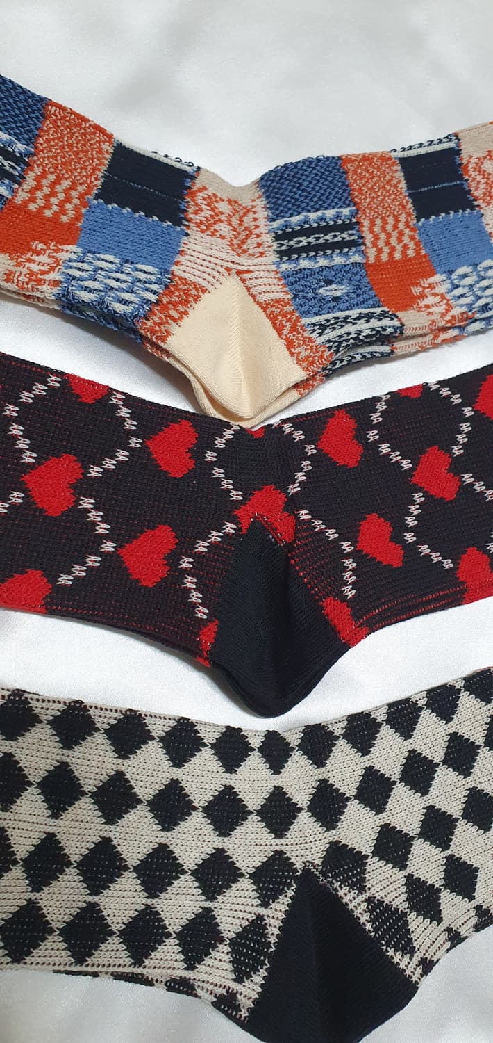 크림베이지 블랙 레드브라운 핑크 하트 러브 체크 비비안웨스트우드 양말 상품이미지5