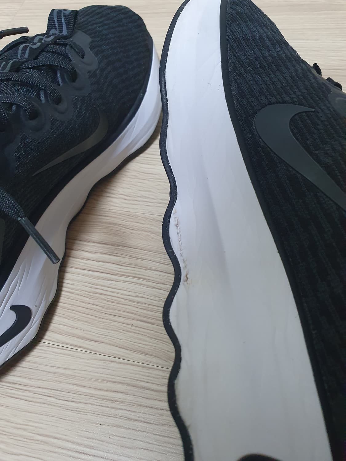 나이키 모티바 운동화 255 상품이미지8