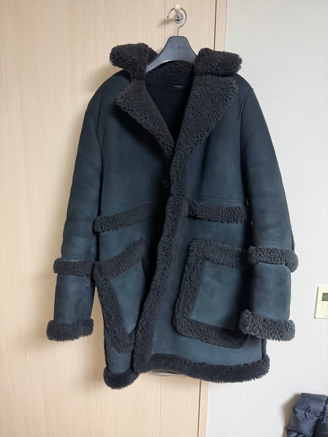 아크네 lod 무스탕 시어링 자켓 상품이미지1