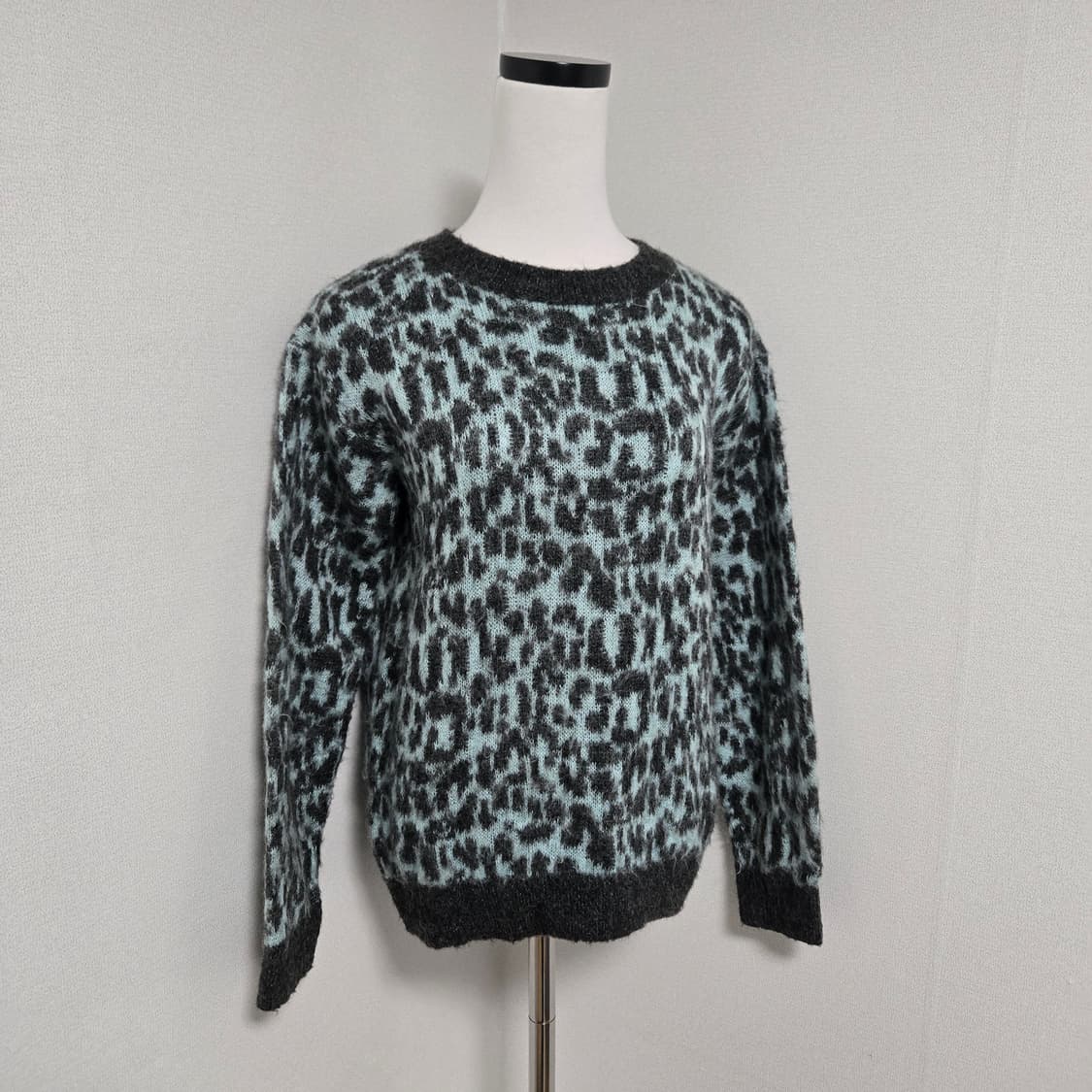 에센셜앤트워프 모헤어 니트 / 여성 니트/ 여자 니트  상품이미지6