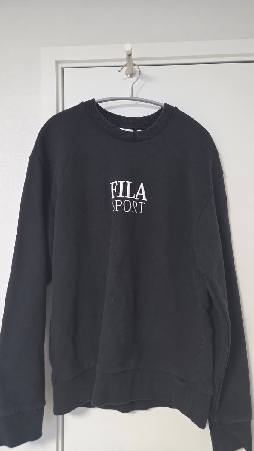 FILA 맨투맨 판매합니다 상품이미지1