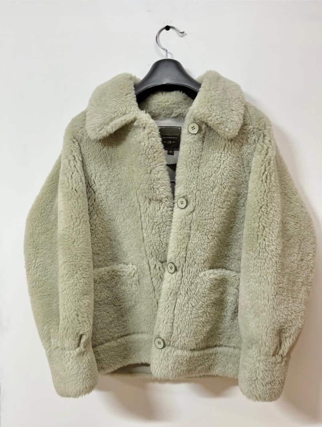 써스데이 아일랜드 퍼 자켓 상품이미지1