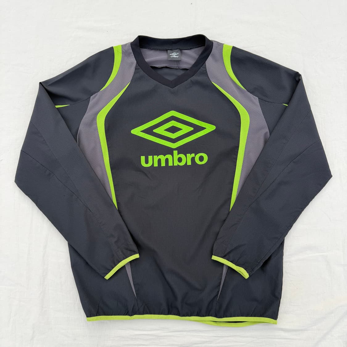 엄브로 바람막이 웜업 피스테 상품이미지1