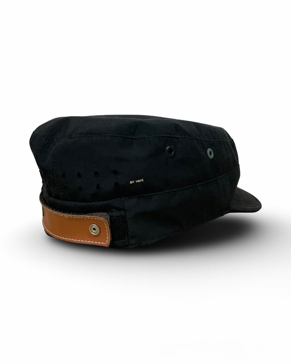 언더커버 ‘Less but Better’ J1 Cap 상품이미지2