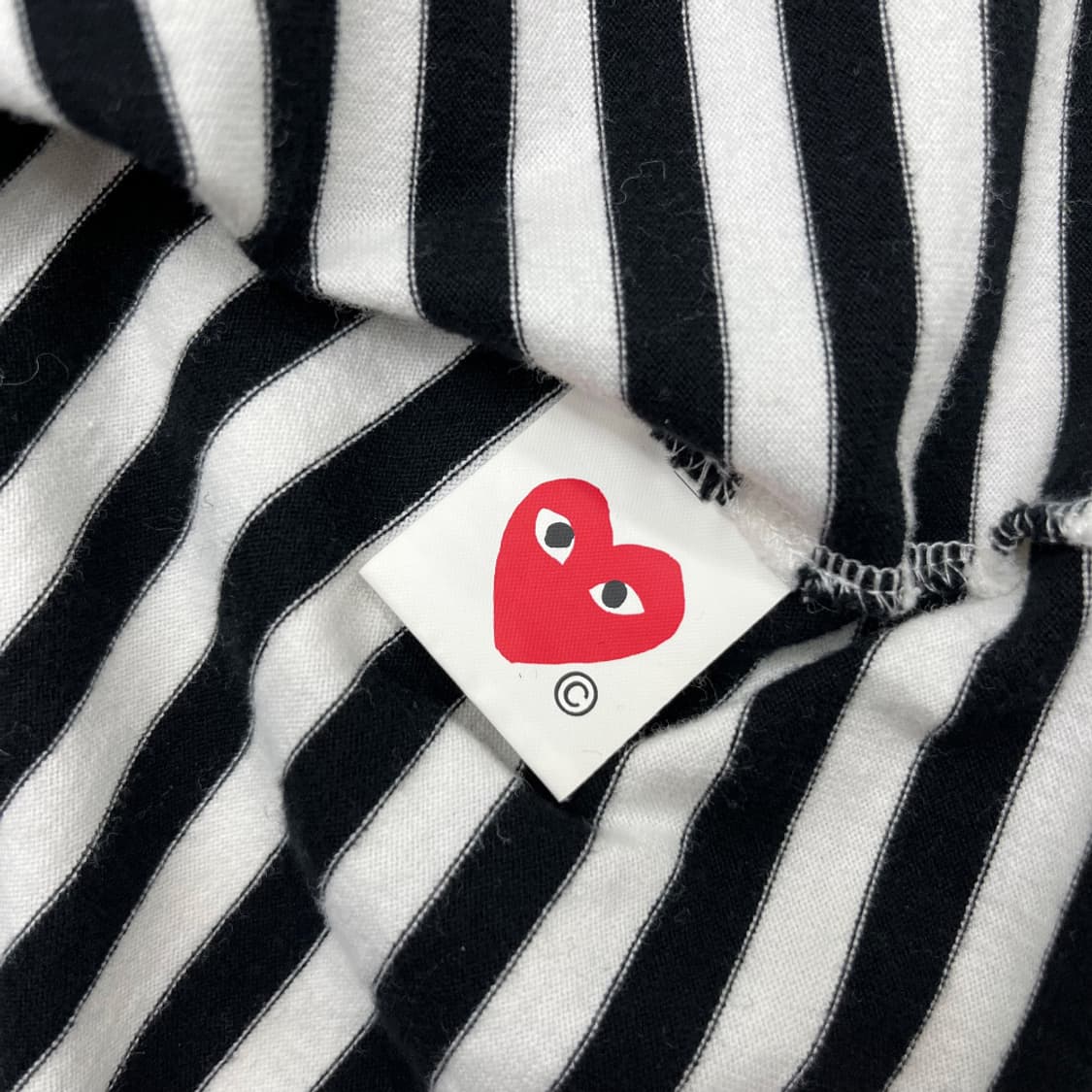 꼼데가르송 하트와펜 블랙 단가라 롱슬리브 L ( 세탁완료 ) 상품이미지4