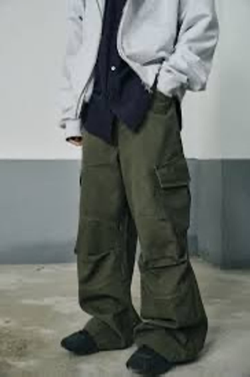 다이브인 베른 카코 팬츠 카키 0사이즈 구매 원합니다! 상품이미지1