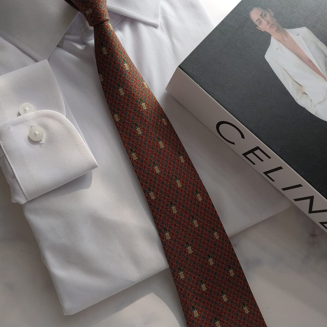 셀린느 실크 브라운 트리오페 패턴 넥타이 8.7cm A+등급 K1330
 상품이미지8