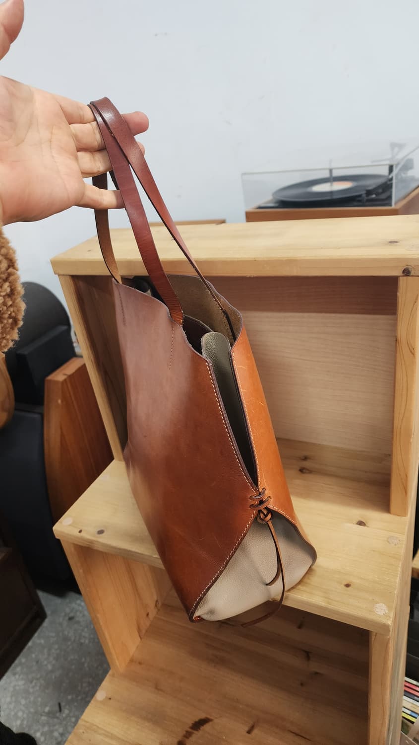 JANE COUTURE 가죽 토트백 상품이미지3