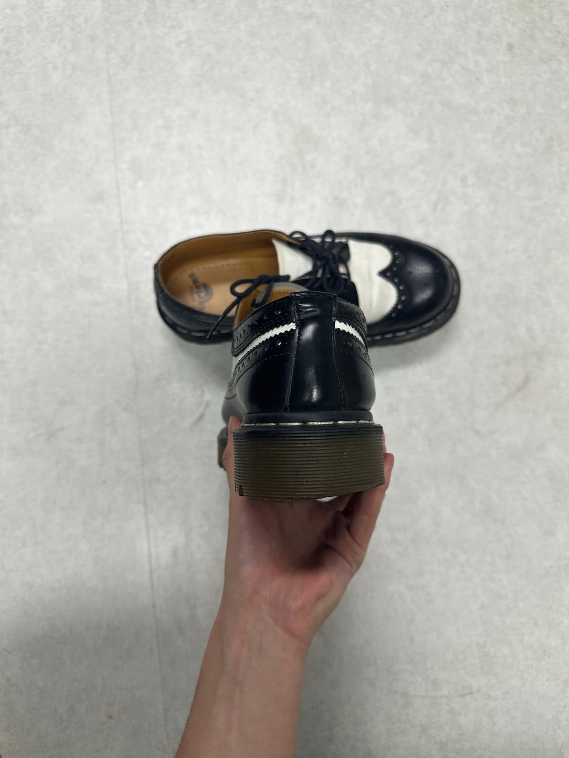 닥터마틴 윙팁 상품이미지9