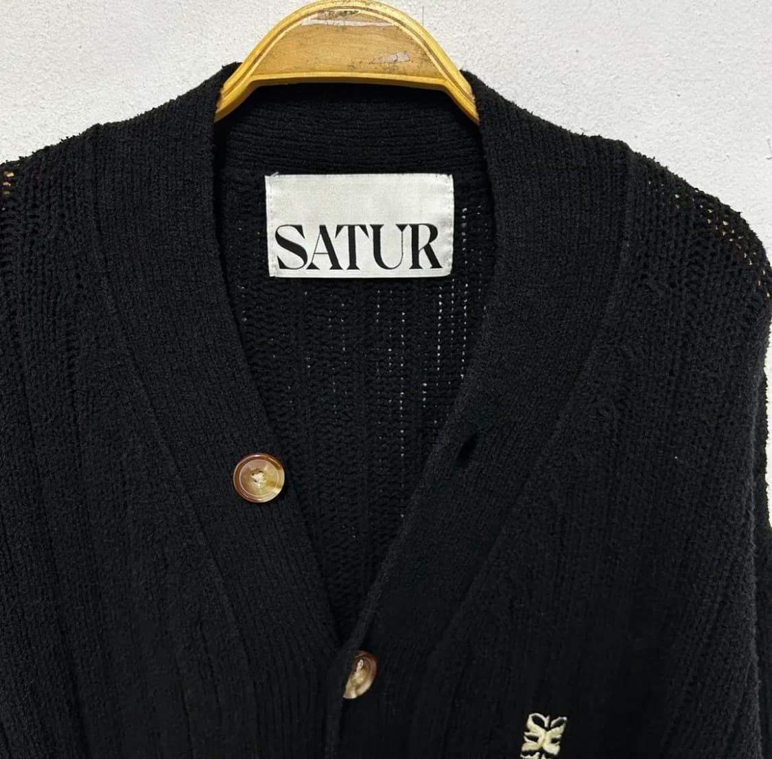 SATUR 블랙 가디건 상품이미지4