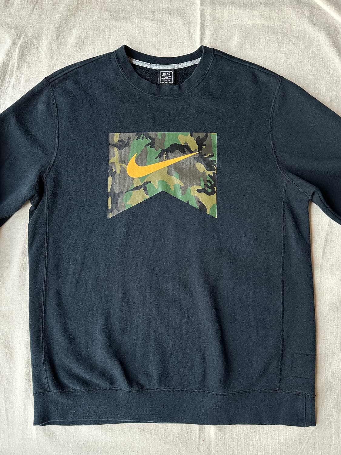 나이키 우드랜드 카모 스웻셔츠 2XL 상품이미지4