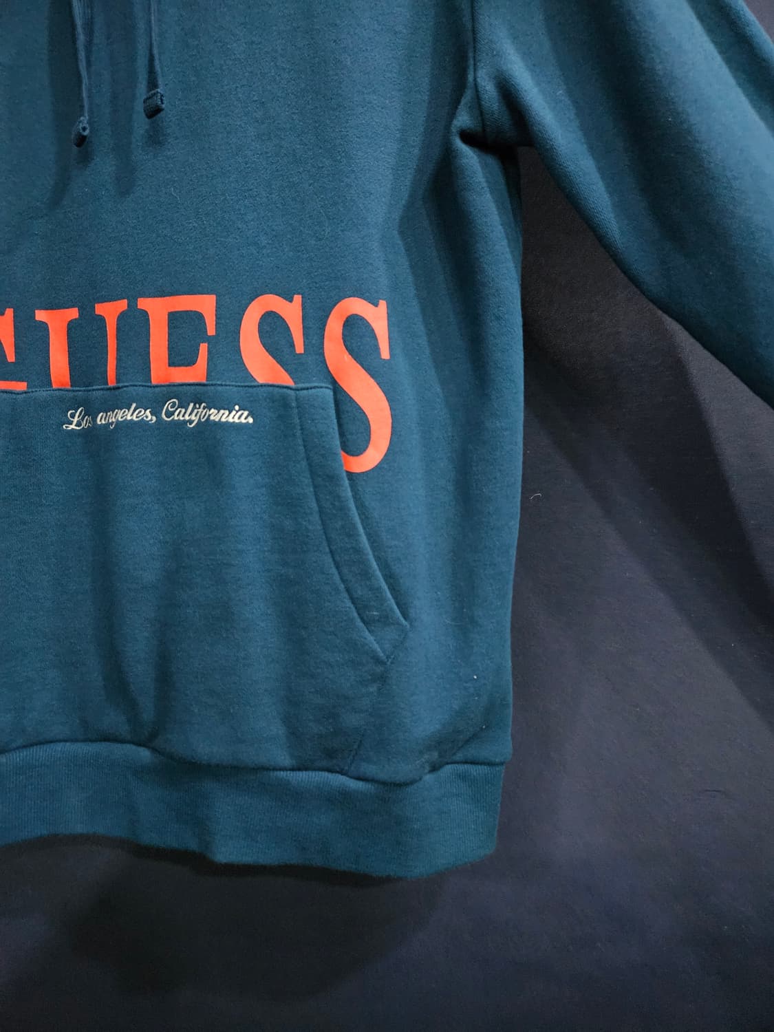 게스 다크블루 남성 오버핏 100 포켓 후드티  상품이미지6