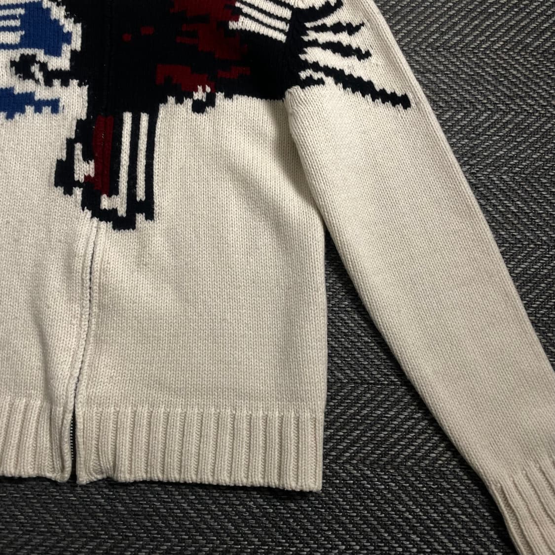 게스 빅로고 아이보리 니트 집업y 4239 상품이미지4