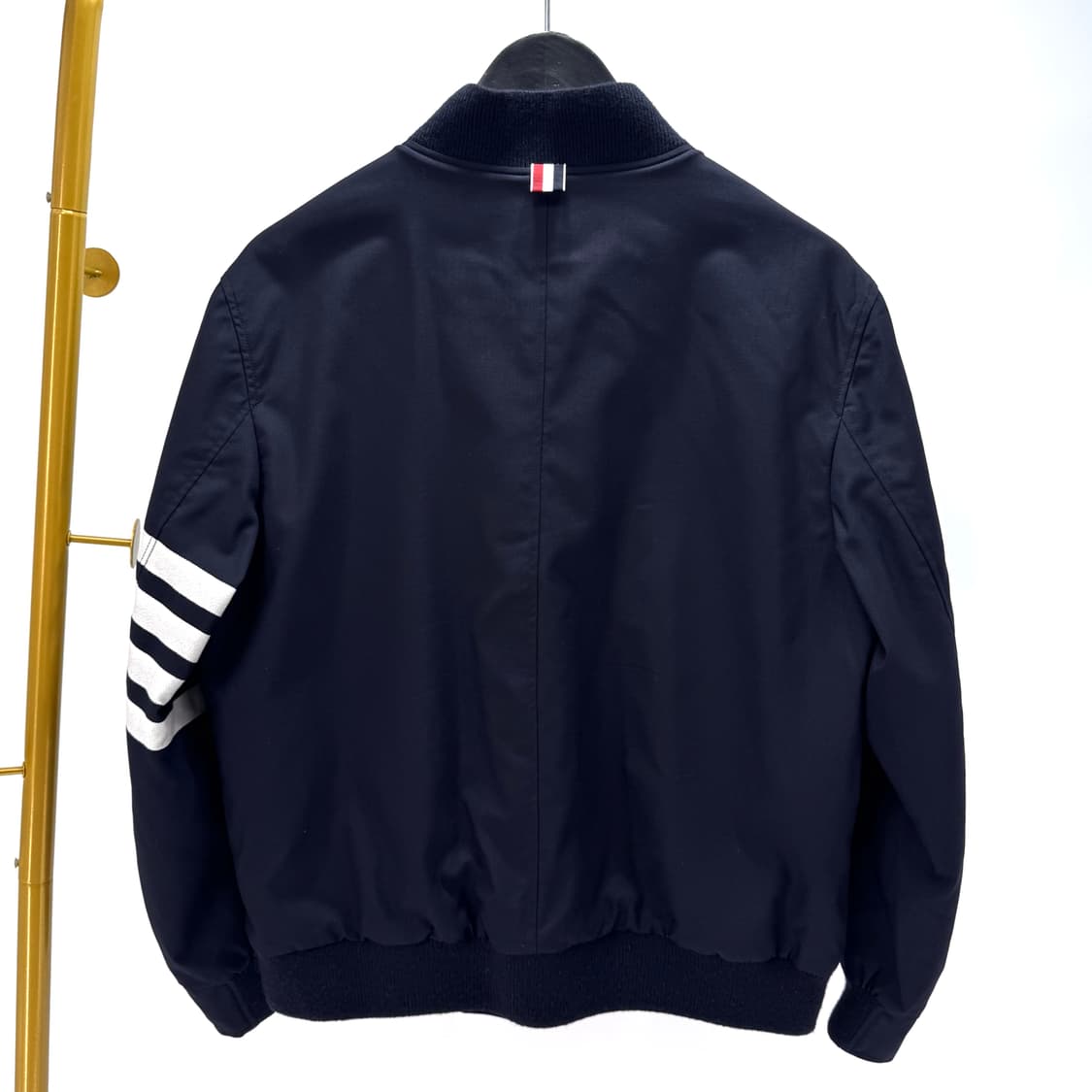 [2사이즈] 톰브라운 사선완장 블루종 봄버 자켓 네이비 (MJO030A) 상품이미지5
