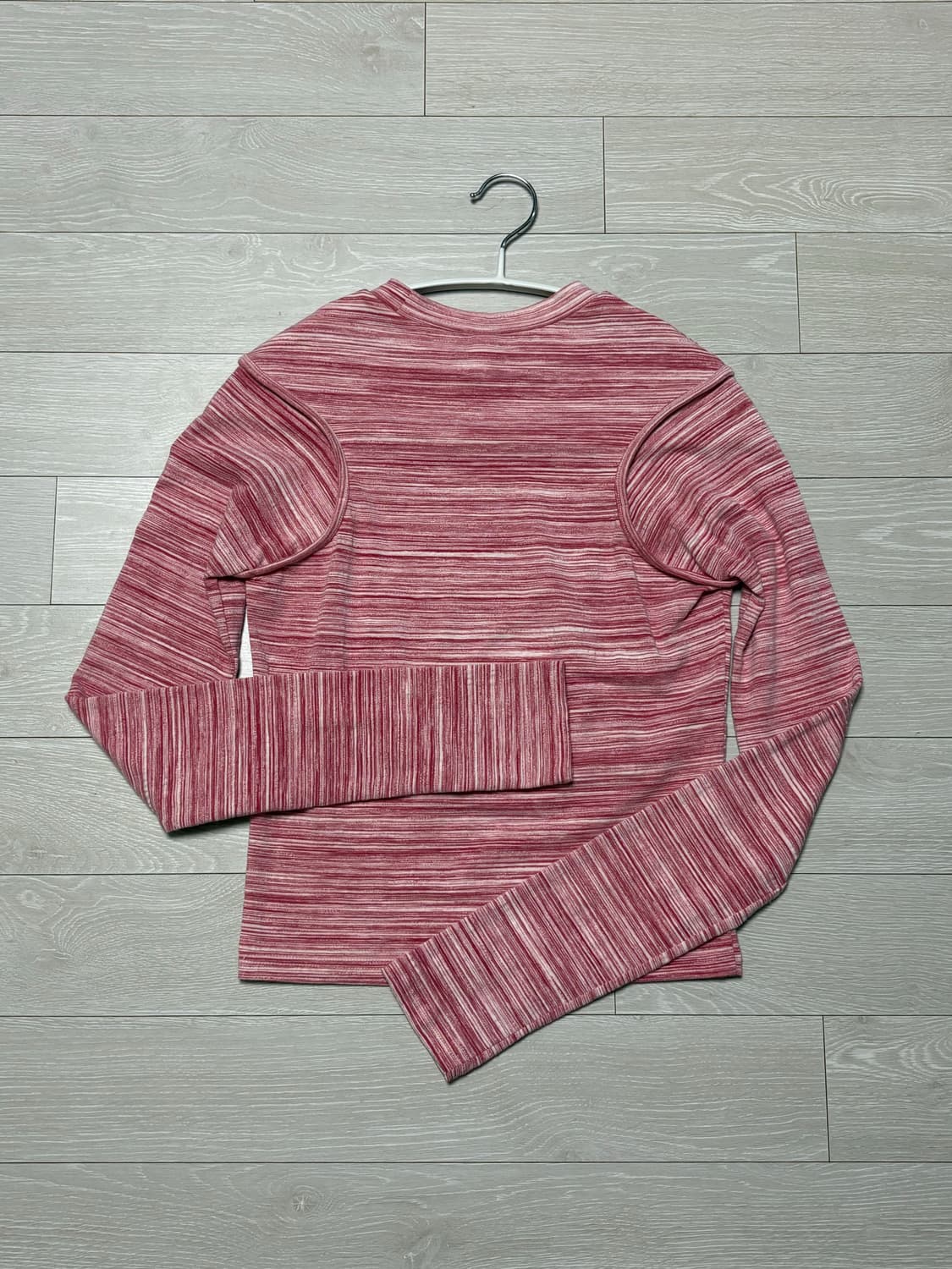 KYO 우먼 웨이비 라인 티셔츠 레드 상품이미지5