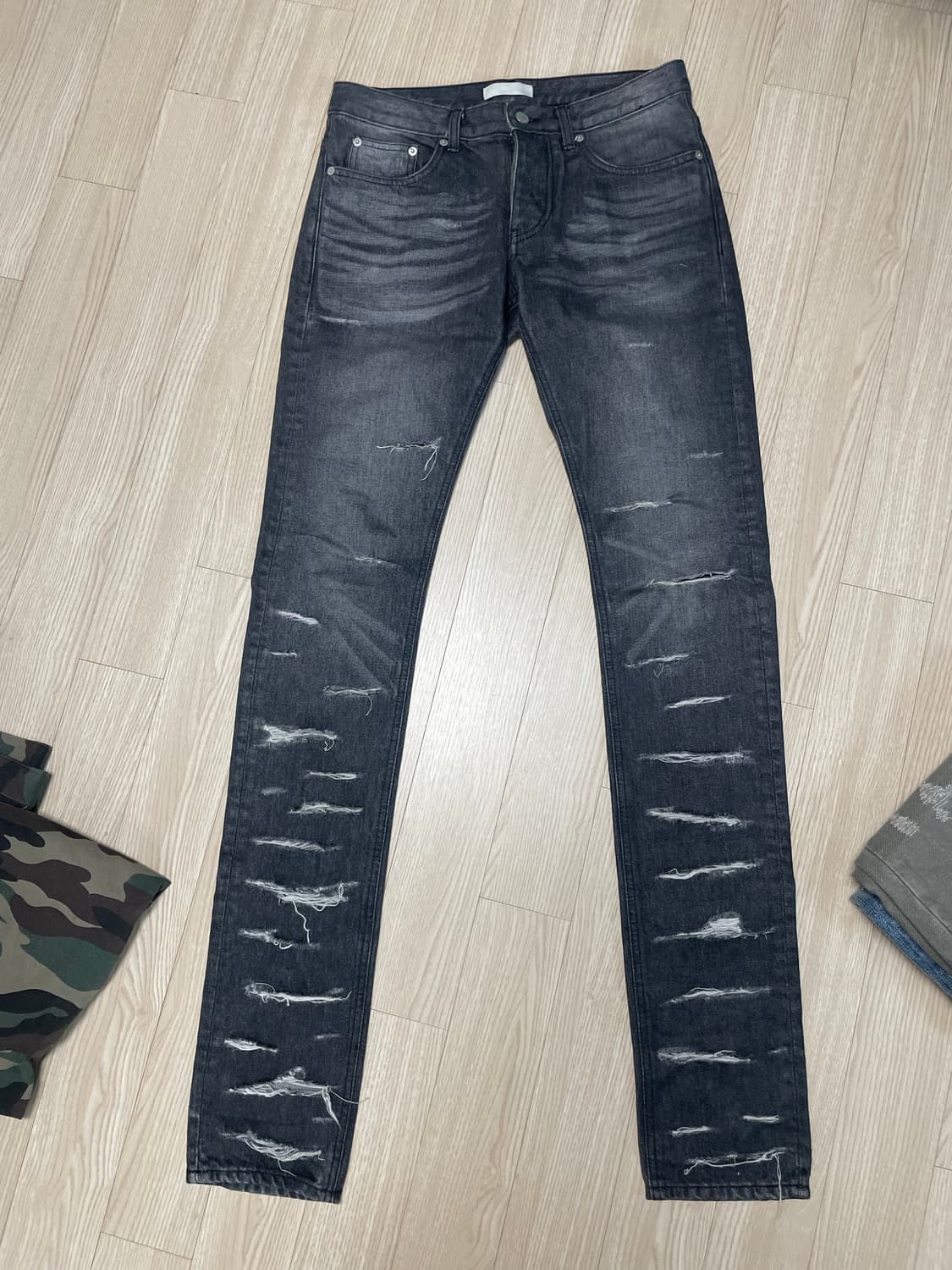 언더마이카 코닉섹션 디스트로이드 코팅진 0 상품이미지1