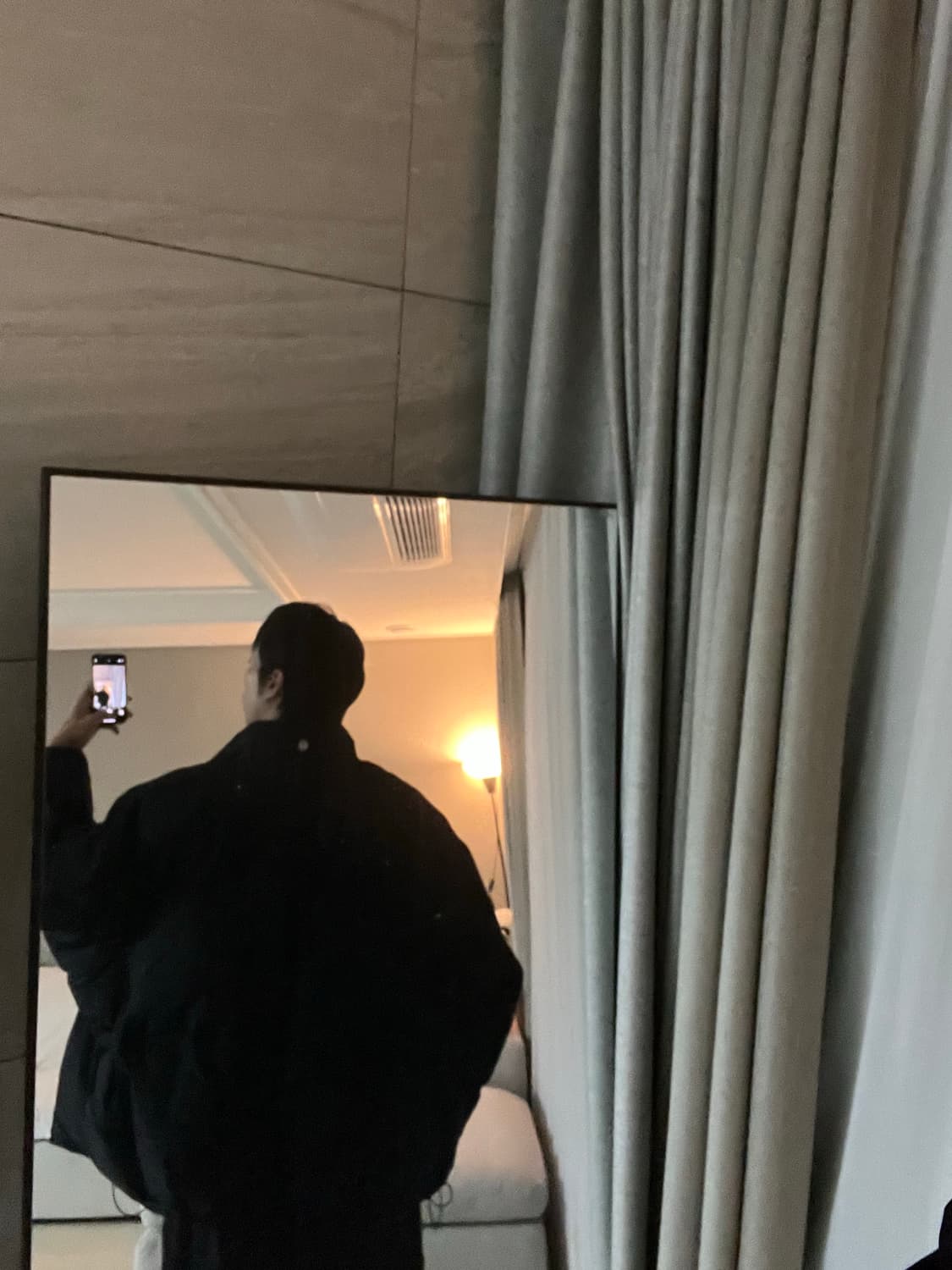 헤드메이너 × 커스텀멜로우 콜라보 푸퍼 패딩 (블랙)  상품이미지4