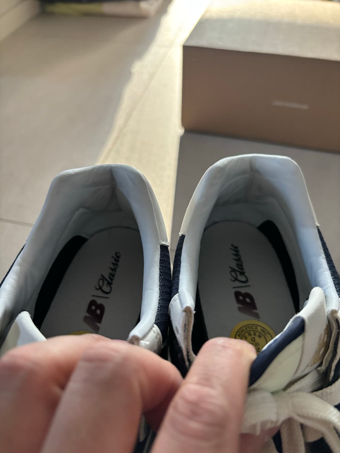 [250] 뉴발란스 574 레거시 네이비 상품이미지5