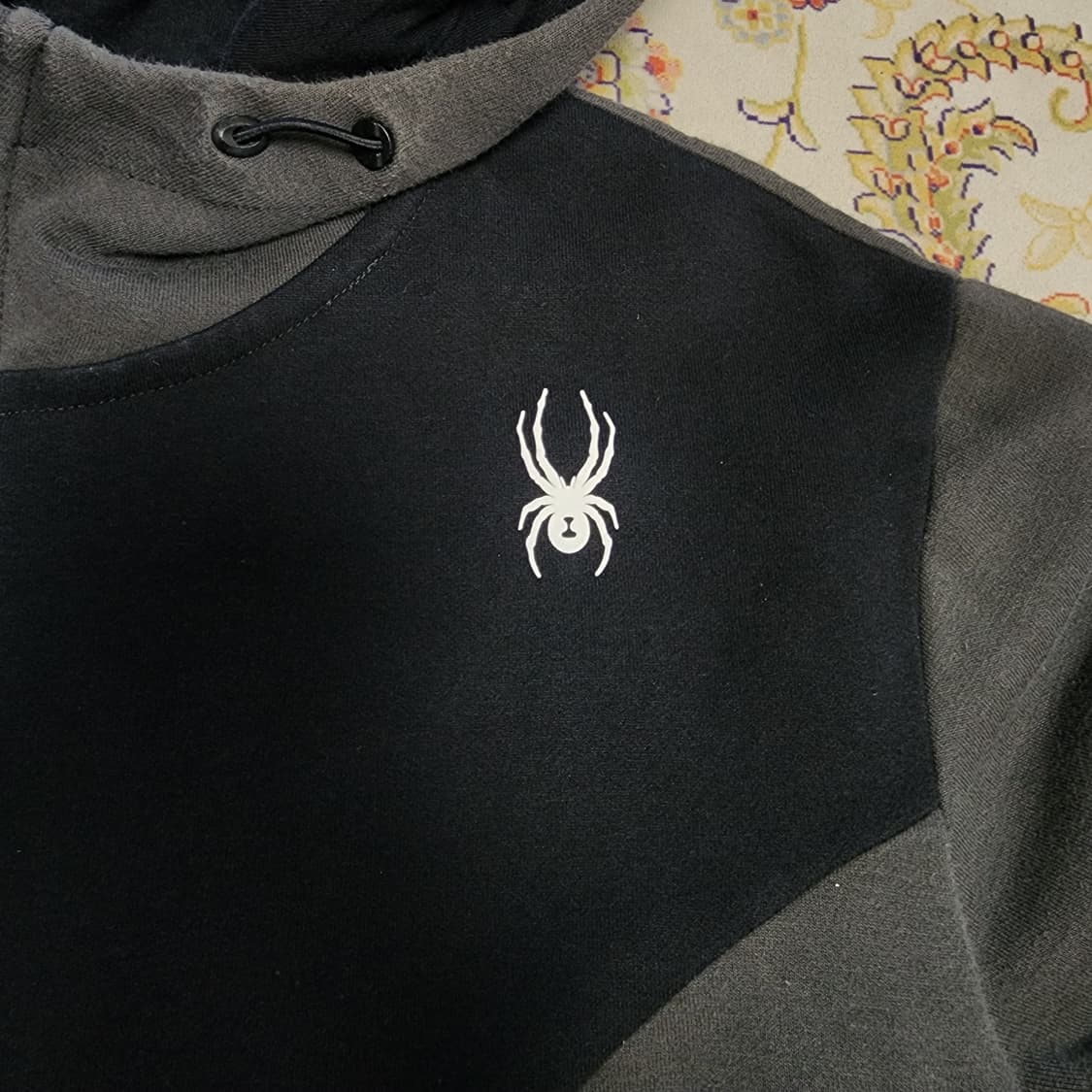 스파이더 코튼 남성 후드집업
100 상품이미지4