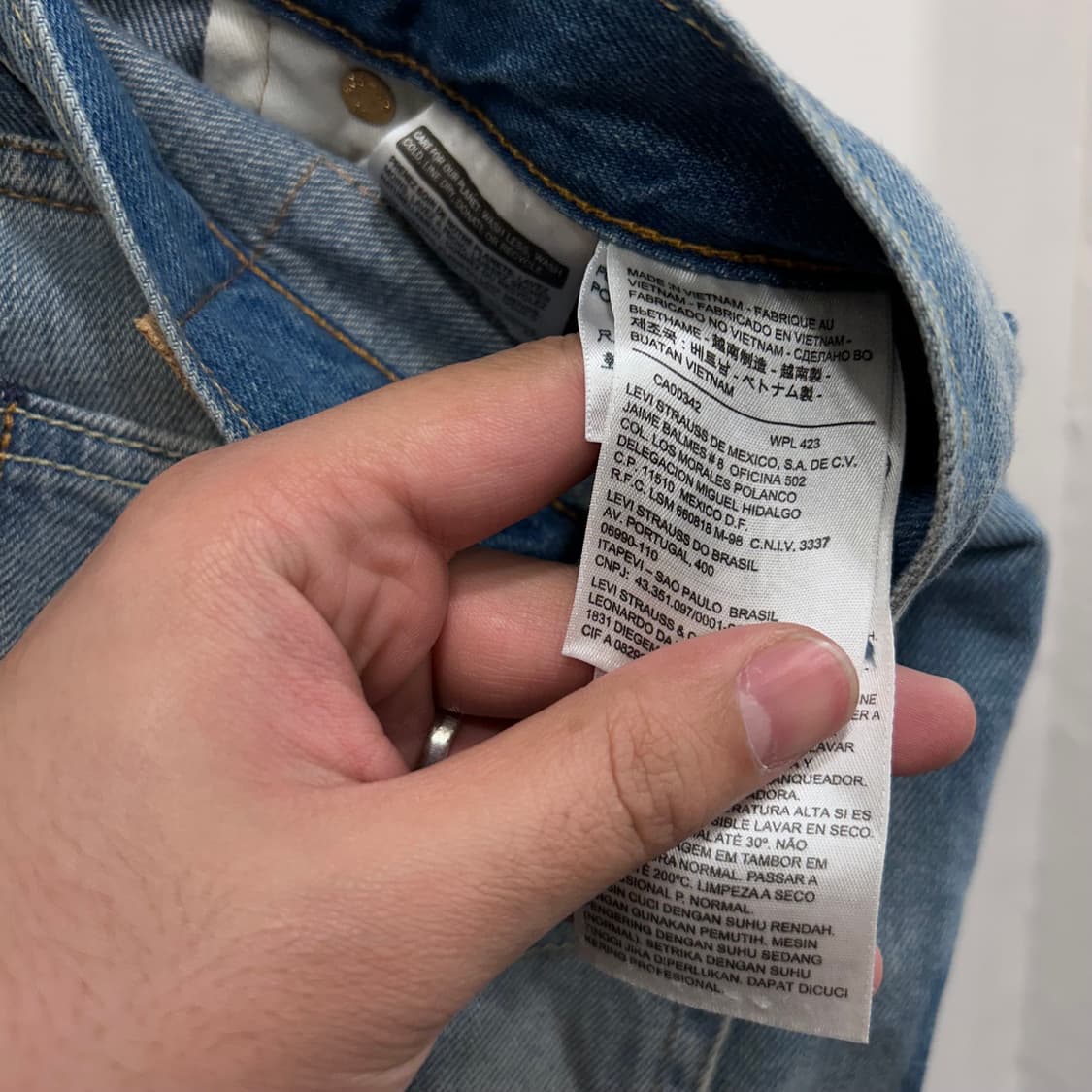 리바이스 511 세미 슬림핏 샌드워싱 데님팬츠 상품이미지3
