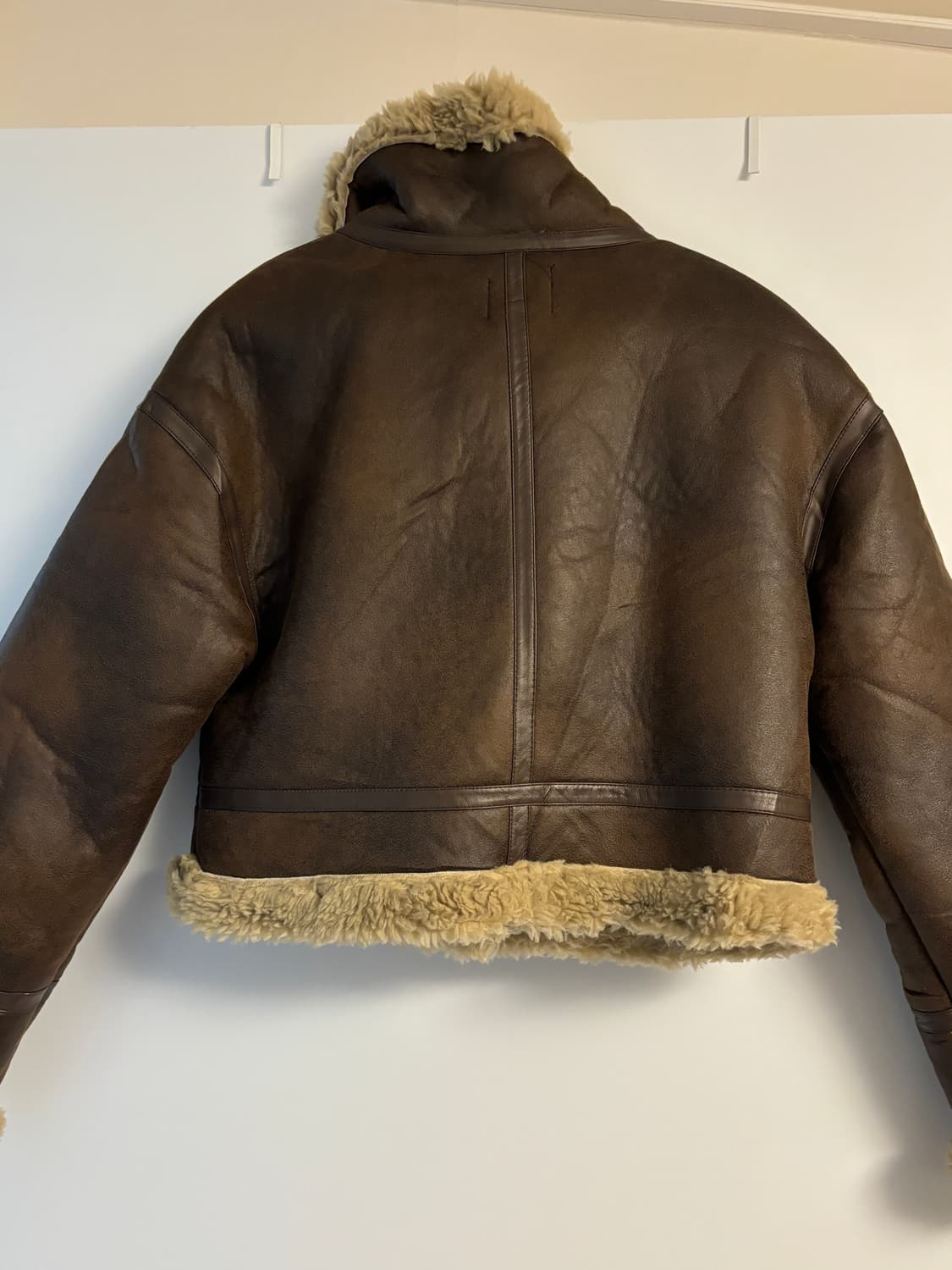 하이넥 브라운 가죽 크롭 무스탕 상품이미지2