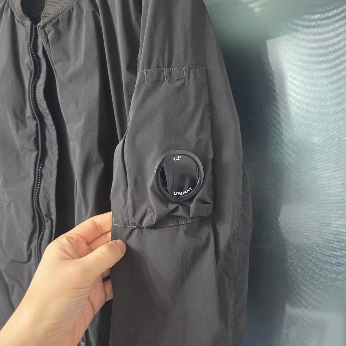 CP컴퍼니 나이크라 블루종 S사이즈 상품이미지3