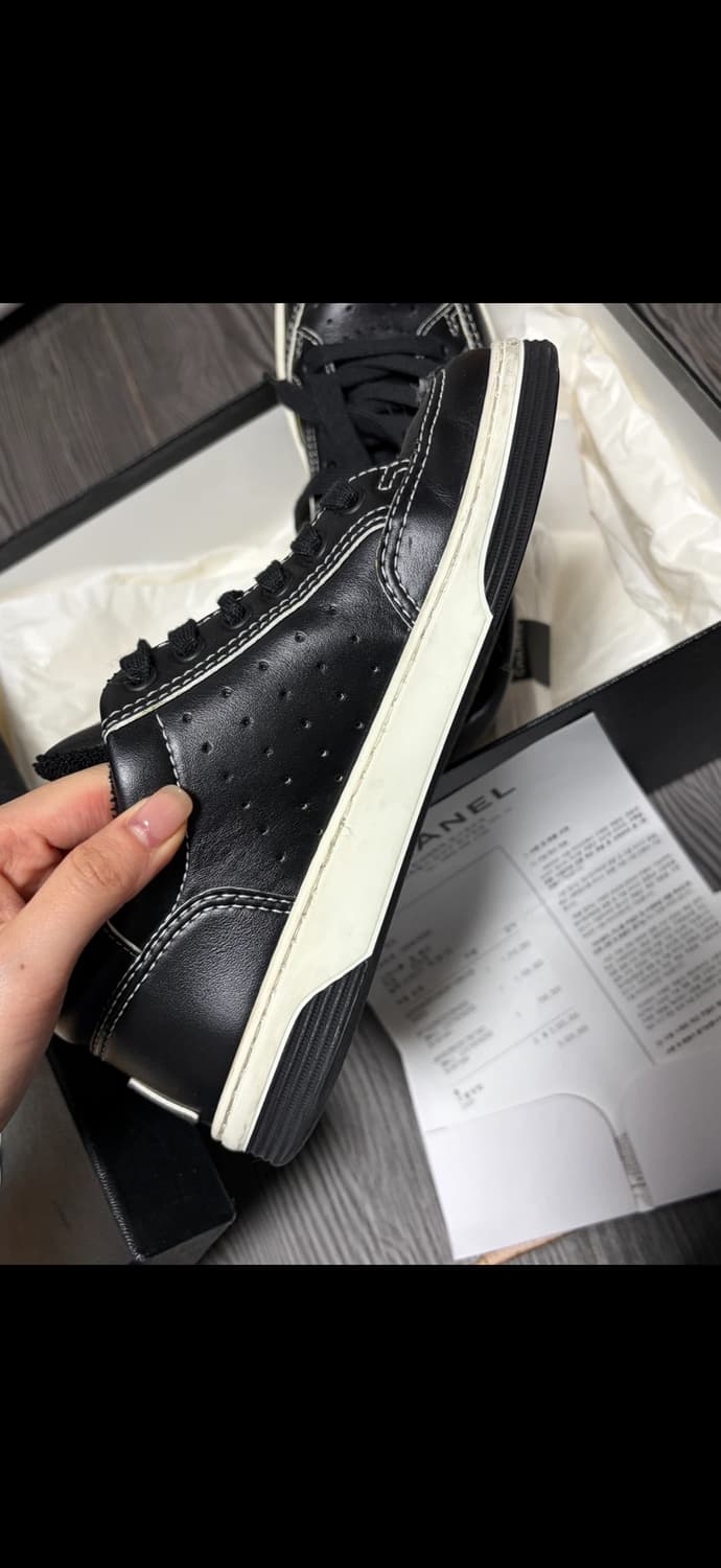 [36.5] 샤넬 백로고 블랙 레더 스니커즈 백화점 풀셋 상품이미지3