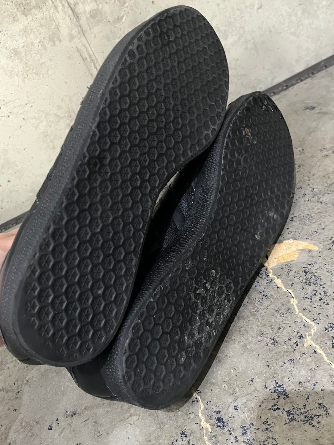 ADIDAS Gazelle Leather Black 상품이미지9