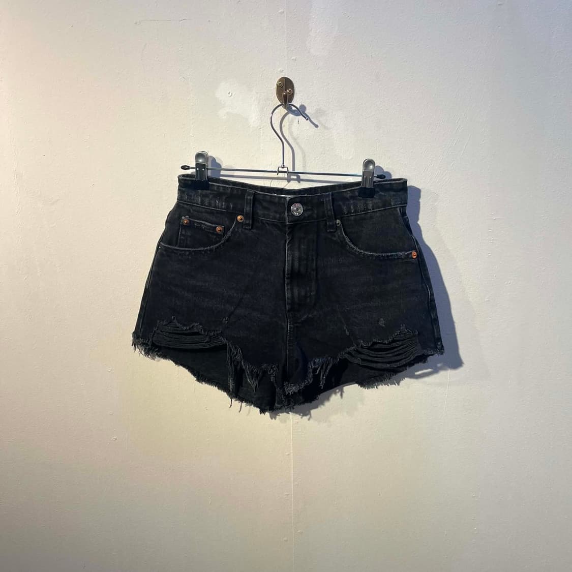 자라 커팅 반바지 상품이미지1