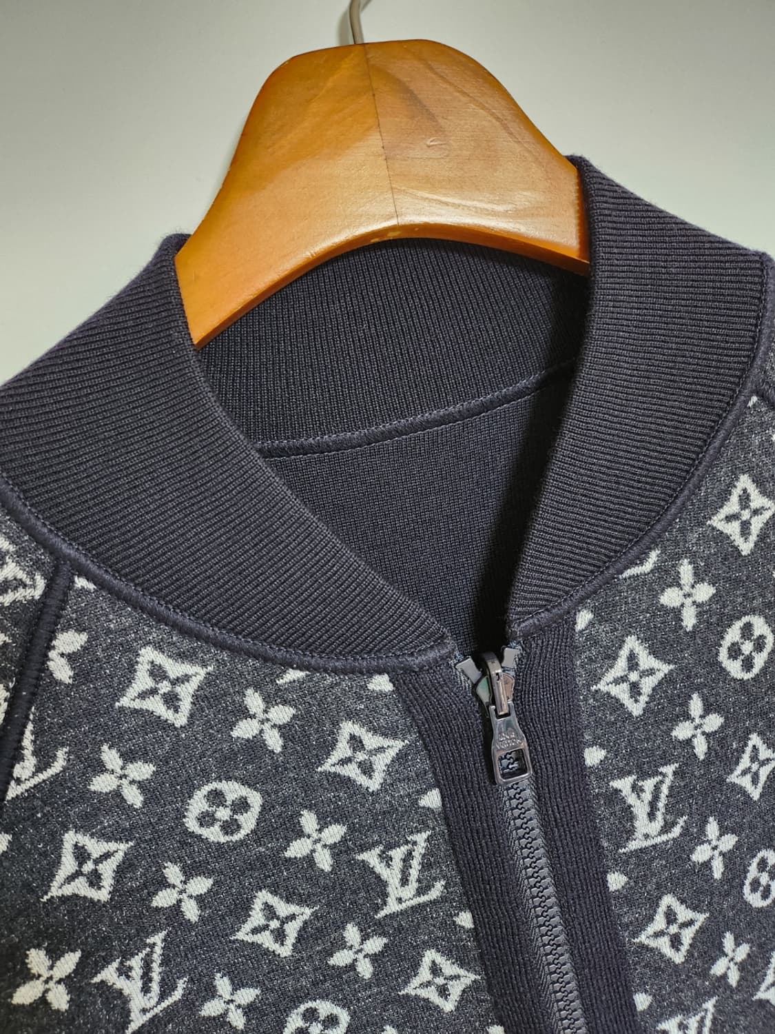 [L] 루이비통 리버시블 모노그램 자켓 L 1A96K4 상품이미지2