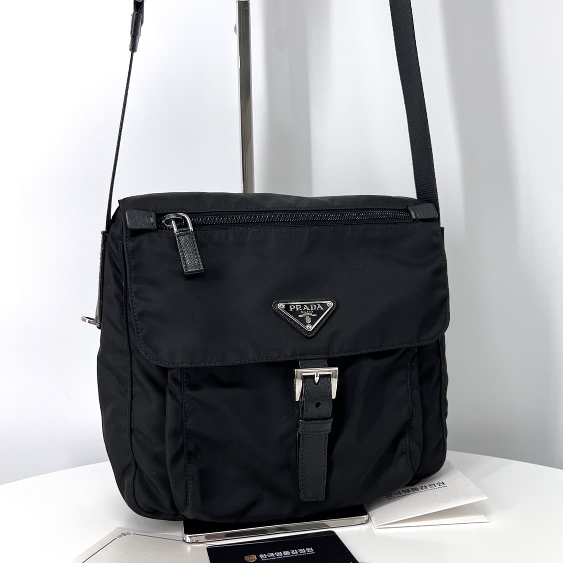 [감정완료] 프라다 나일론 삼각로고 메신저백 크로스백 블랙 상품이미지3