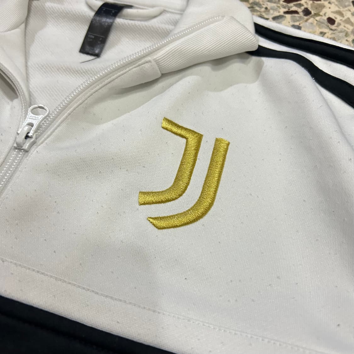 아디디스(ADIDAS) 유벤투스 화이트 져지 상품이미지5