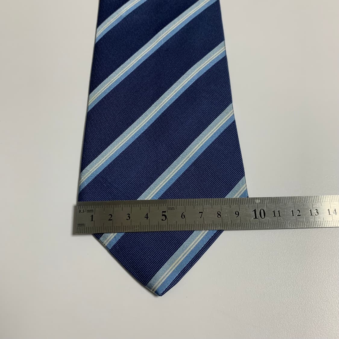 살바토레 페레가모 스트라이프 명품넥타이 A+등급 정장룩 코디 상품이미지9