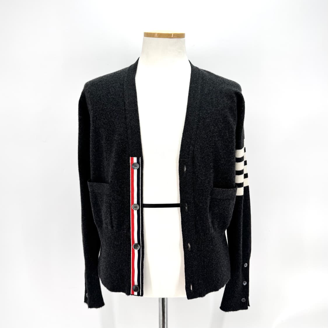 [1사이즈] 톰브라운 사선완장 캐시미어 가디건 (MKC001A) 상품이미지7