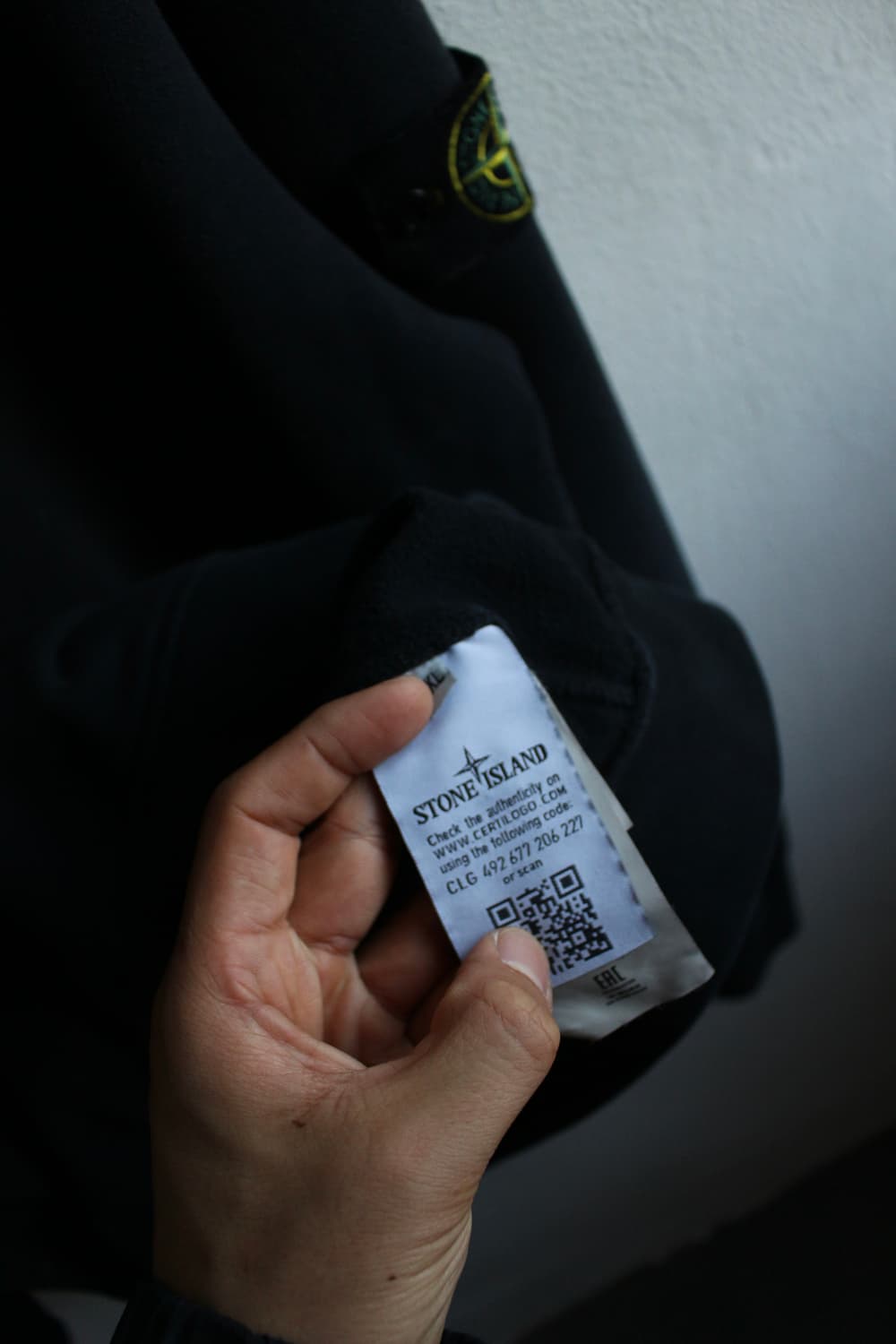 스톤아일랜드 블랙 컬러 스웻셔츠 상품이미지6