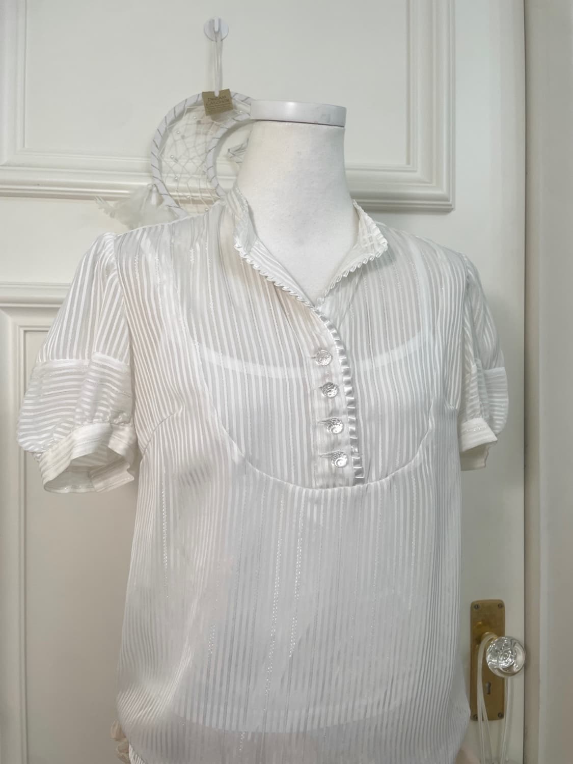 white glitter stripe crystal button prin 상품이미지5