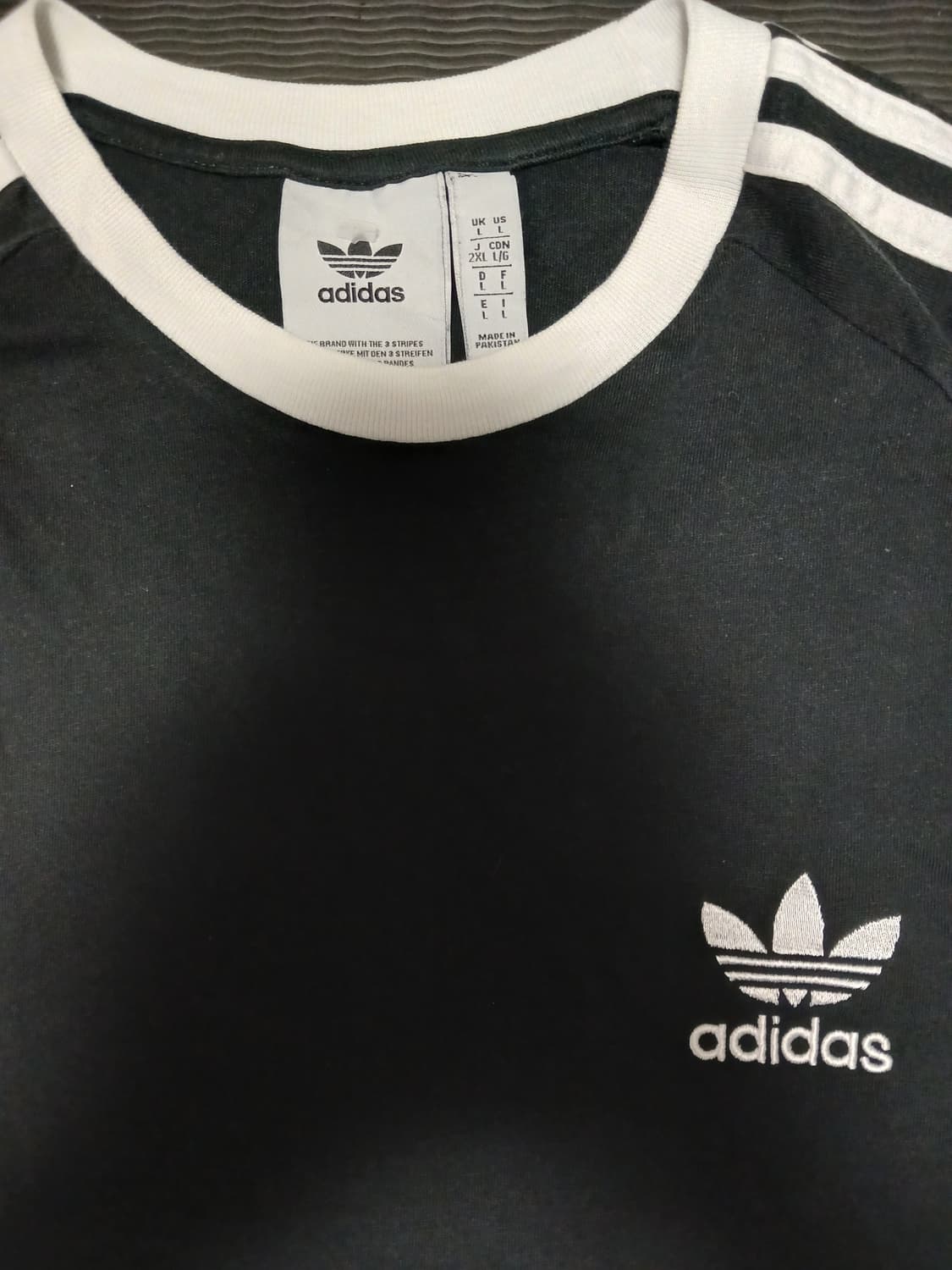 아디다스 자수로고 삼선 반팔티 상품이미지2