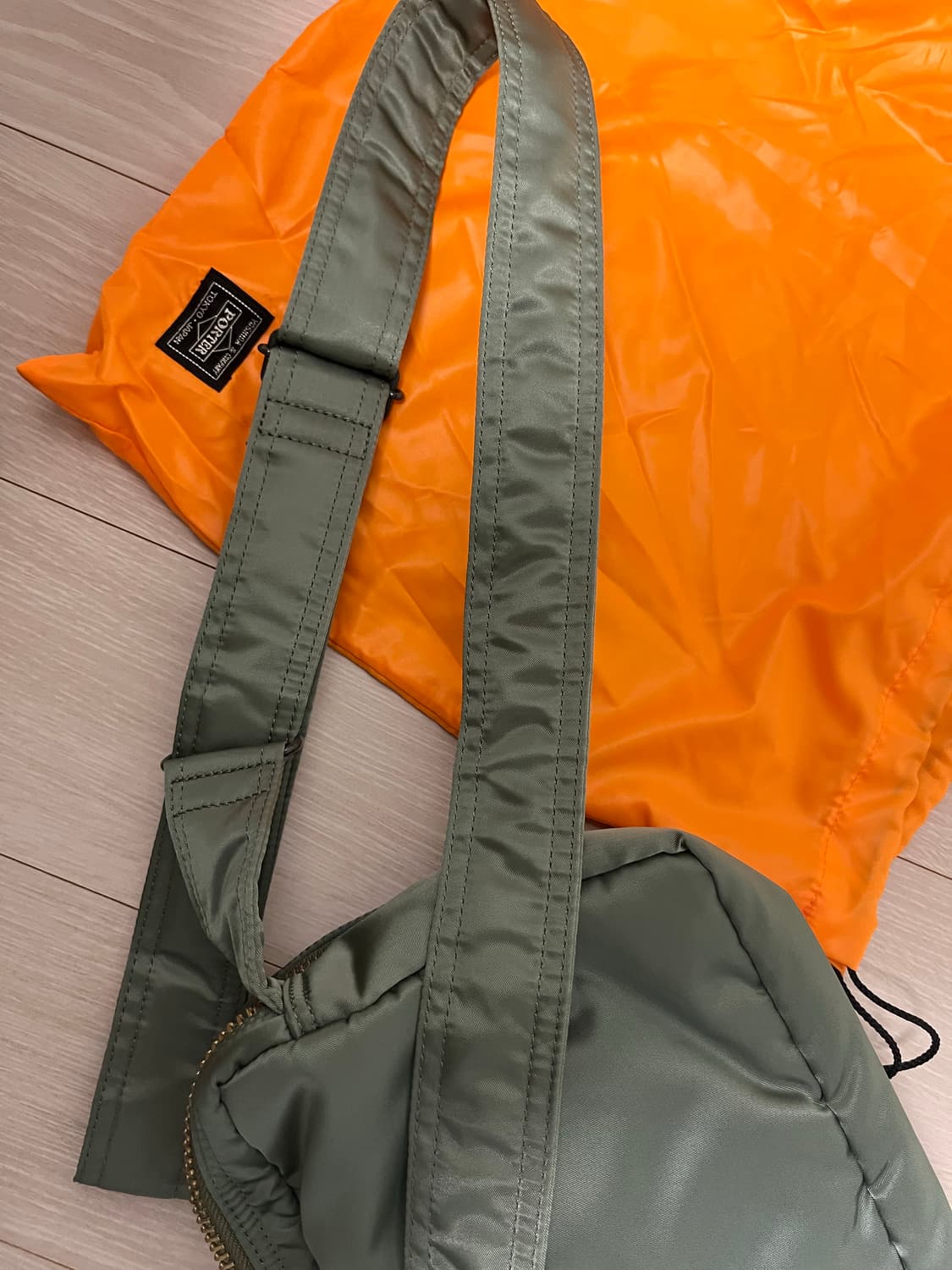 포터 가방 싸게 팔아요 상품이미지5