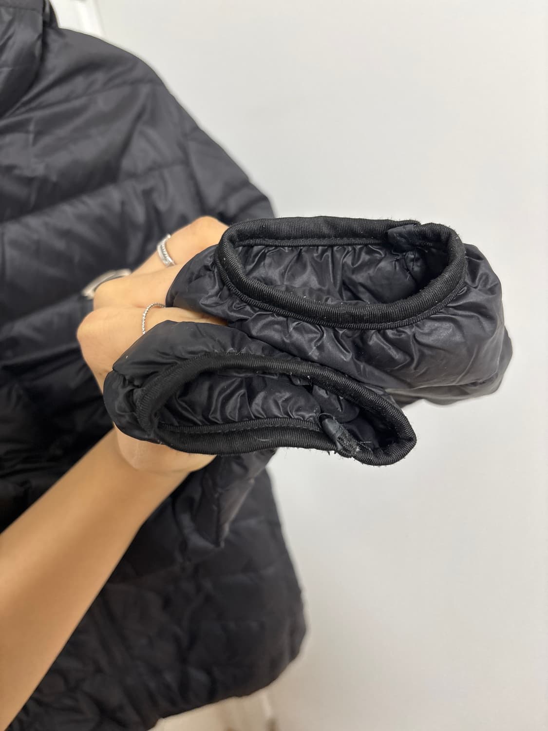 노이아고 경량패딩 블랙 2 상품이미지4