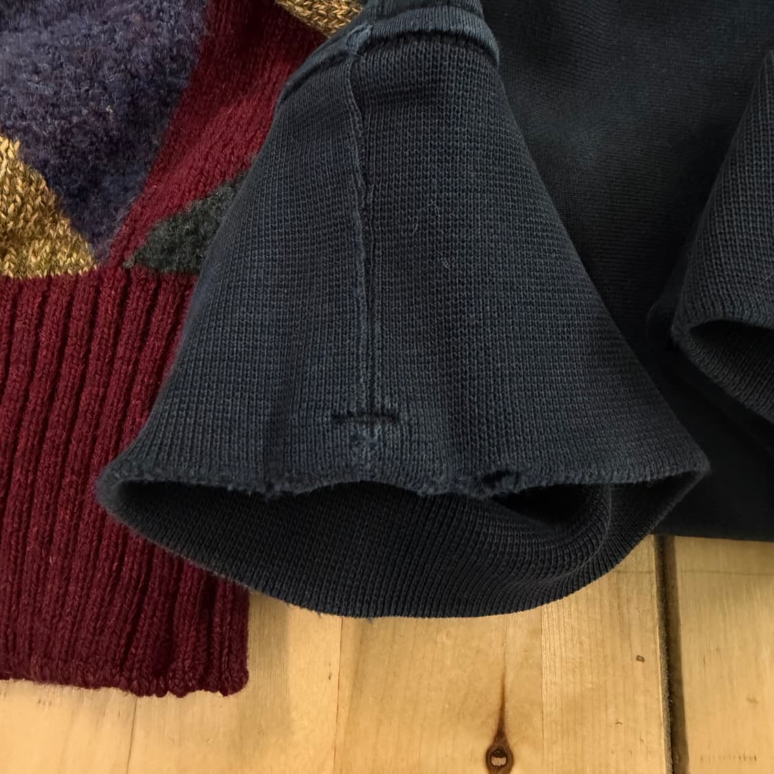 (하자존재) 스톤아일랜드 베이직 와펜 맨투맨 블랙 S 상품이미지8