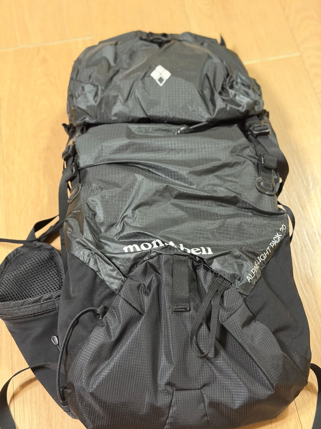 몽벨 알파인 라이트 팩 20L 다크 그레이 상품이미지2